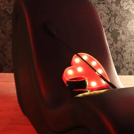 Jacuzzi Prive - Escape Game Et Chambre Secrete 77 * Chateau-Landon